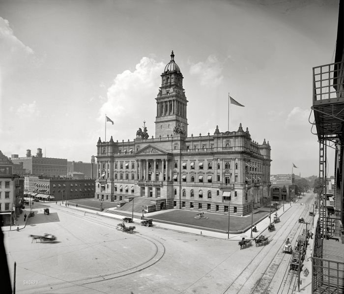 History: Black and white city photography, United States