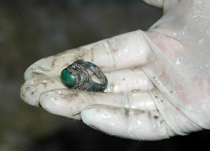 700 year-old mummy discovery, Ming dynasty, Taizhou, China