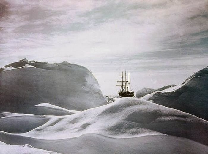 History: Antarctica in color by Frank Hurley, 1915