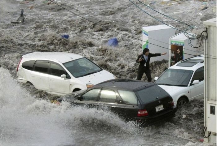 Toya Chiba, reporter survived the tsunami, Kamaishi port, Japan