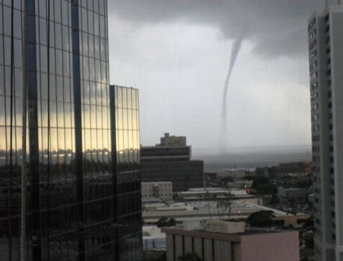 hawaiian tornadoes