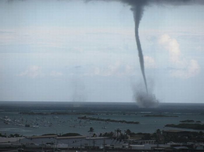 hawaiian tornadoes