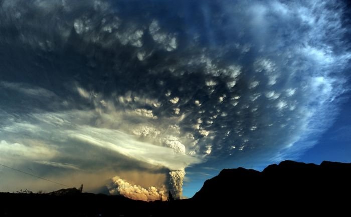 Puyehue volcano eruption, Andes, Chile