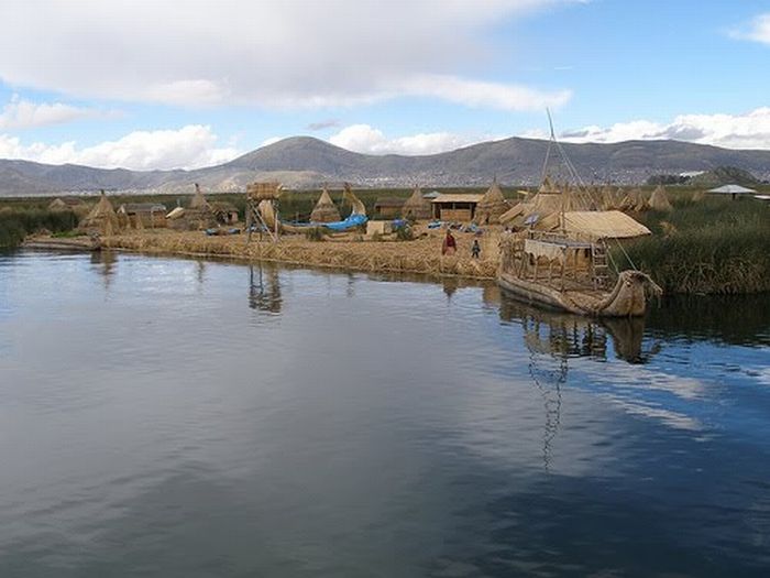 Uros people, floating islands of Lake Titicaca, Peru, Bolivia