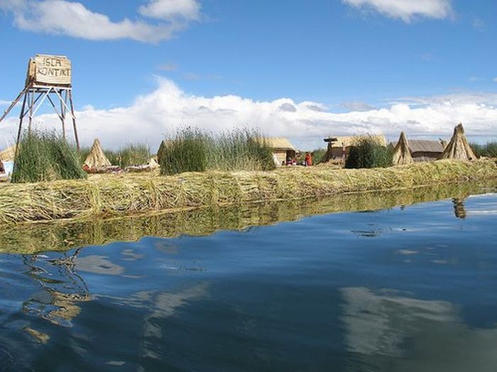 Uros people, floating islands of Lake Titicaca, Peru, Bolivia