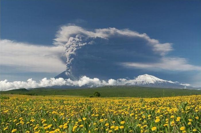 volcanoes around the world