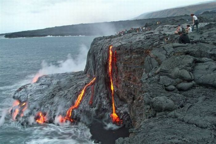 volcanoes around the world