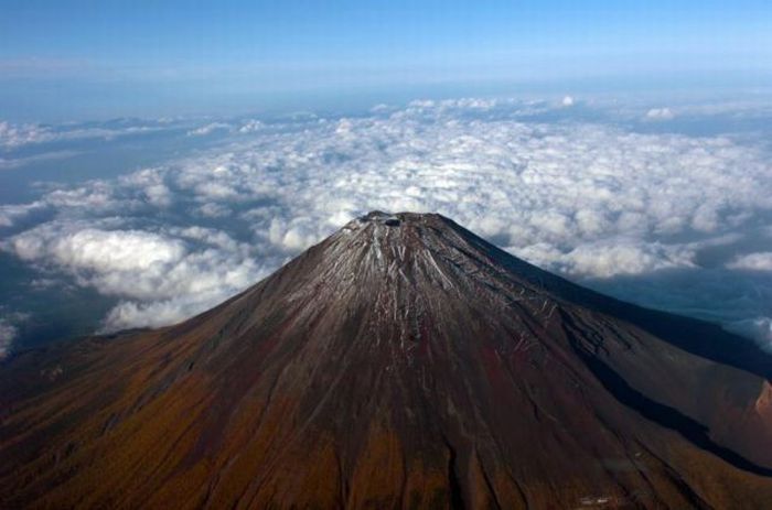 volcanoes around the world