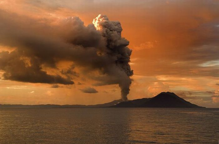 volcanoes around the world