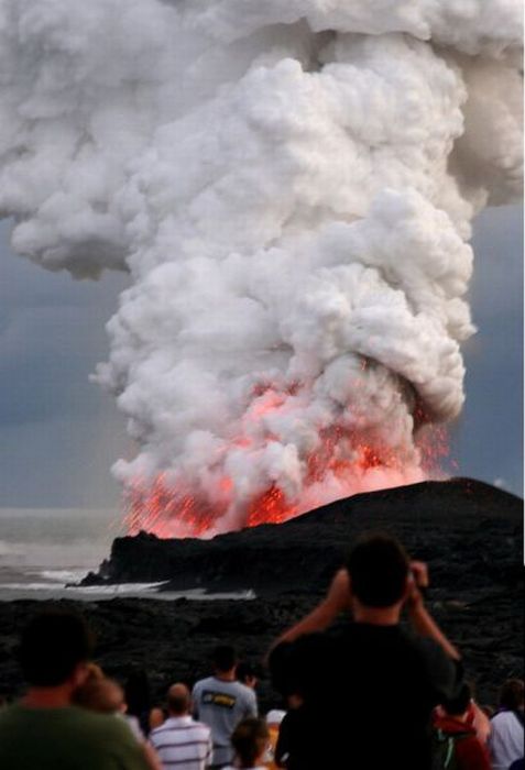 volcanoes around the world