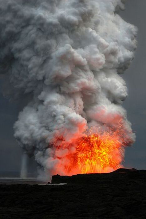 volcanoes around the world