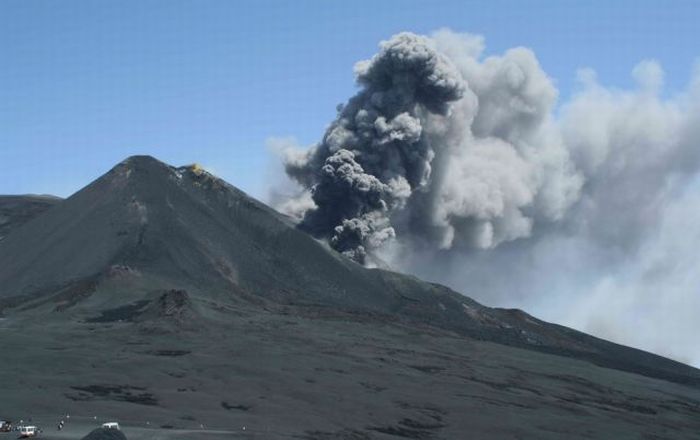 volcanoes around the world