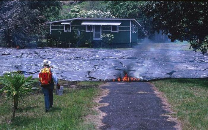 volcanoes around the world