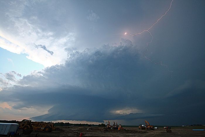 clouds formation before the storm