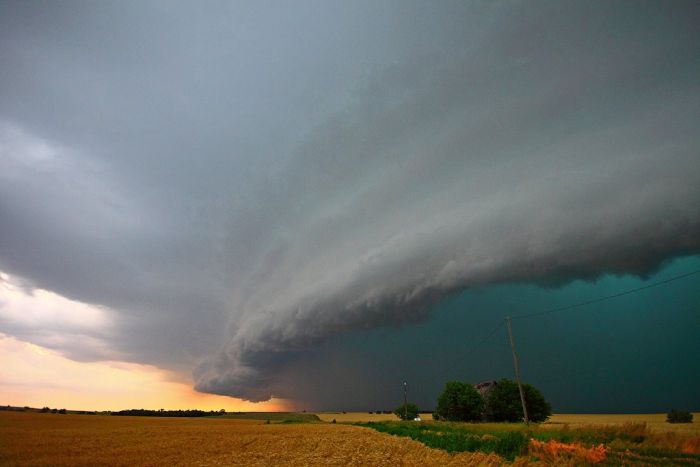 clouds formation before the storm