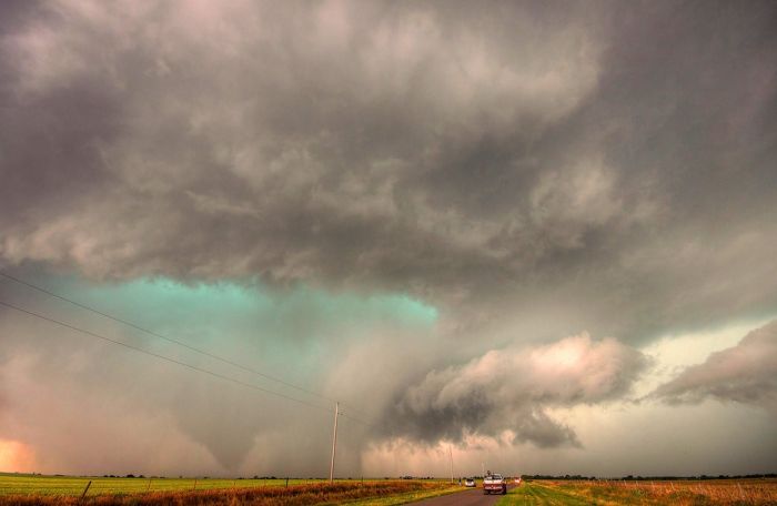 clouds formation before the storm