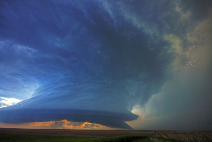 clouds formation before the storm