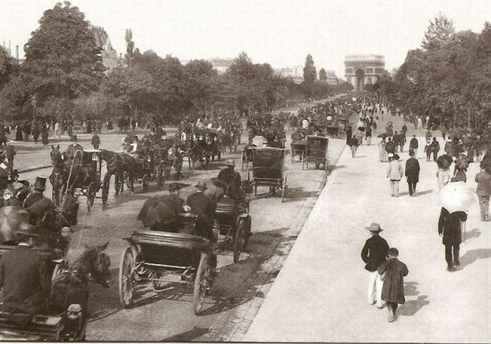 History: Old photos of Paris, 1900, France