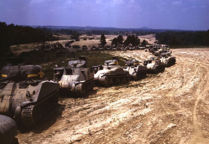 History: World War II, The American Home Front in Color, United States