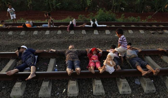 Railroad tracks therapy, Rawa Buaya, Jakarta, Indonesia