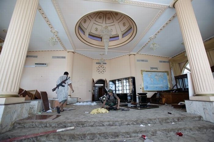 Rebels inside Muammar Muhammad al-Gaddafi villas, Libya