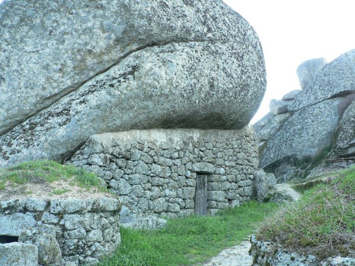 Monsanto village built among rocks, Portuguese Freguesia, Idanha-a-Nova, Portugal