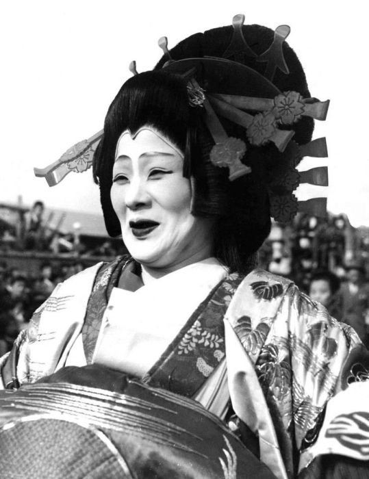 History: Vintage photography of Geisha, Japan