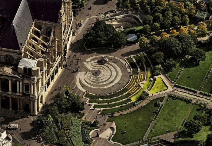 Bird's-eye view of Paris, France