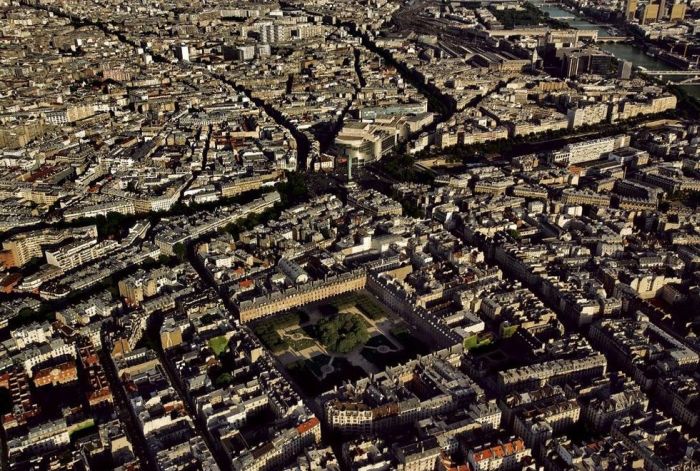 Bird's-eye view of Paris, France