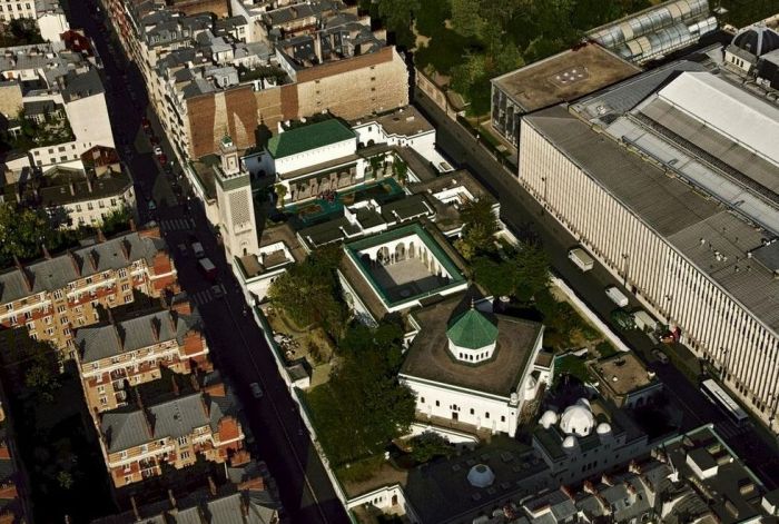 Bird's-eye view of Paris, France