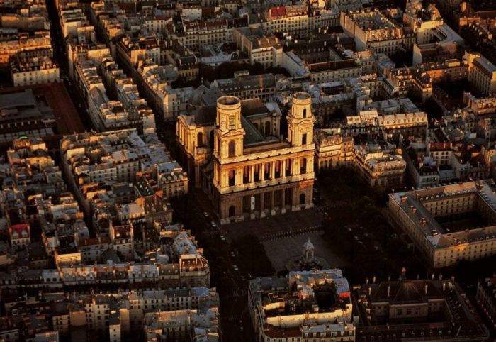 Bird's-eye view of Paris, France