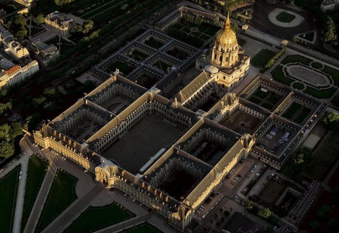 Bird's-eye view of Paris, France