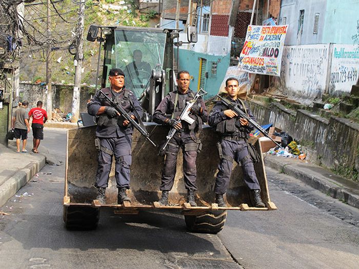 Police fight against drug traffickers, illegal drug trade, Brazilia