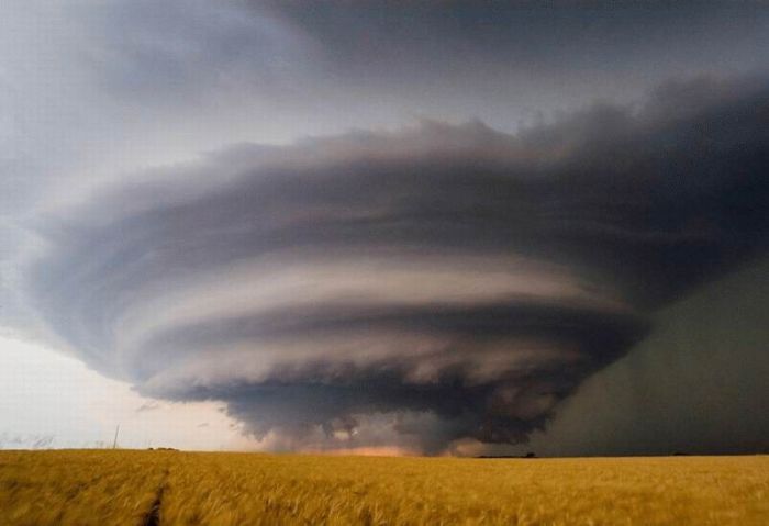 storms, lightnings and tornadoes