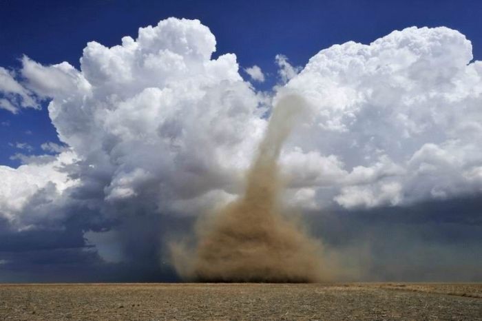 storms, lightnings and tornadoes