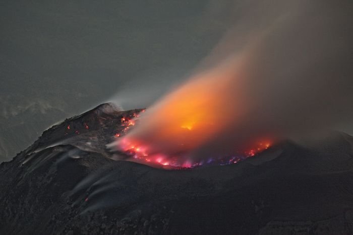 Volcano photography by Martin Rietze