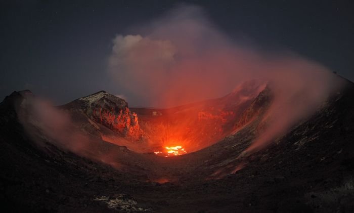 Volcano photography by Martin Rietze