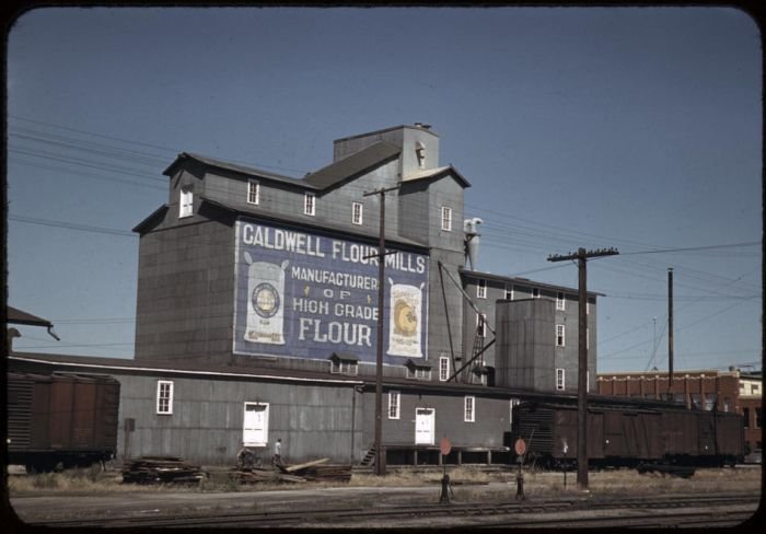 History: The Great Depression, 1939-1943, United States