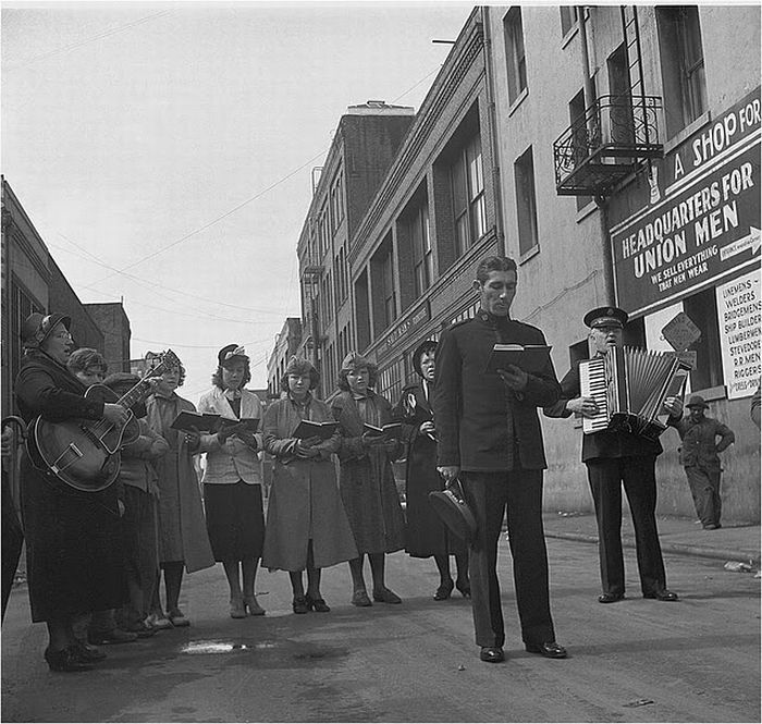 History: The Great Depression by Dorothea Lange, 1939-1943, United States