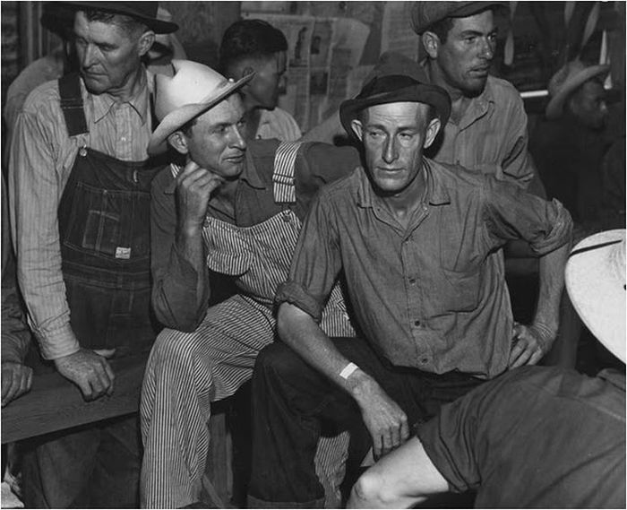 History: The Great Depression by Dorothea Lange, 1939-1943, United States