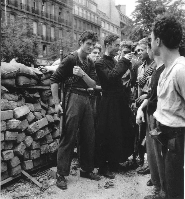 History: Paris in 1940-50s, France by Robert Doisneau