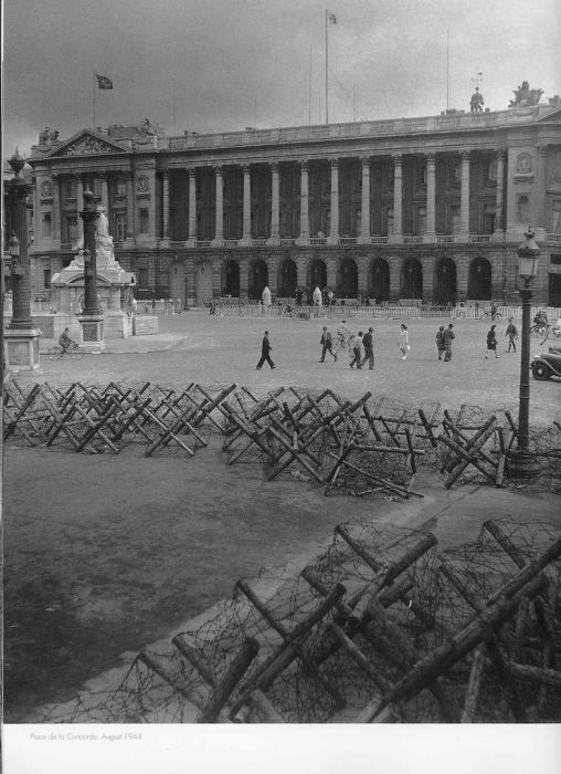 History: Paris in 1940-50s, France by Robert Doisneau