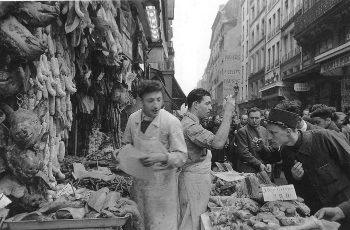 History: Paris in 1940-50s, France by Robert Doisneau