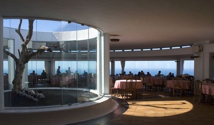 El diablo restaurant, Timanfaya National Park, Lanzarote, Spain