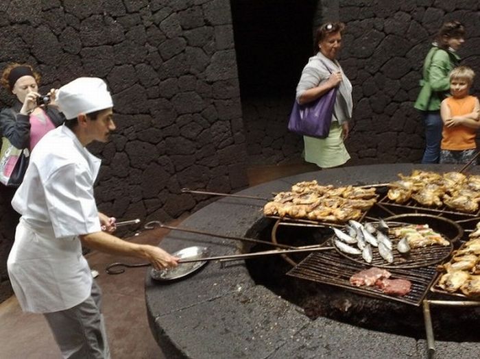 El diablo restaurant, Timanfaya National Park, Lanzarote, Spain