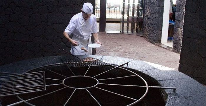 El diablo restaurant, Timanfaya National Park, Lanzarote, Spain