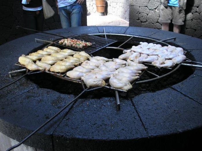 El diablo restaurant, Timanfaya National Park, Lanzarote, Spain