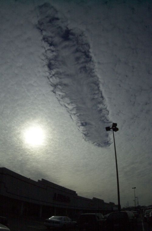 sky fallstreak hole cloud