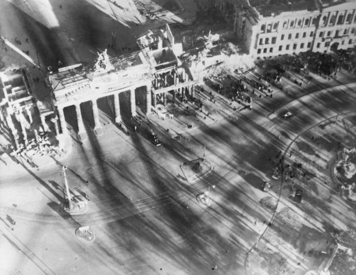 History: World War II photography, Berlin, Germany