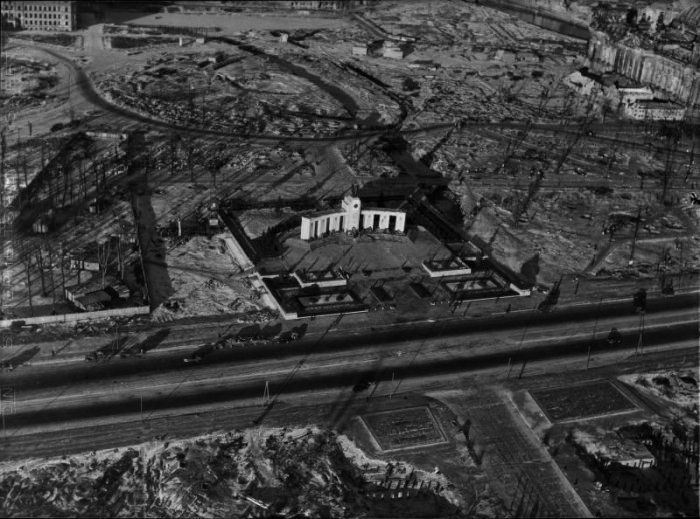 History: World War II photography, Berlin, Germany